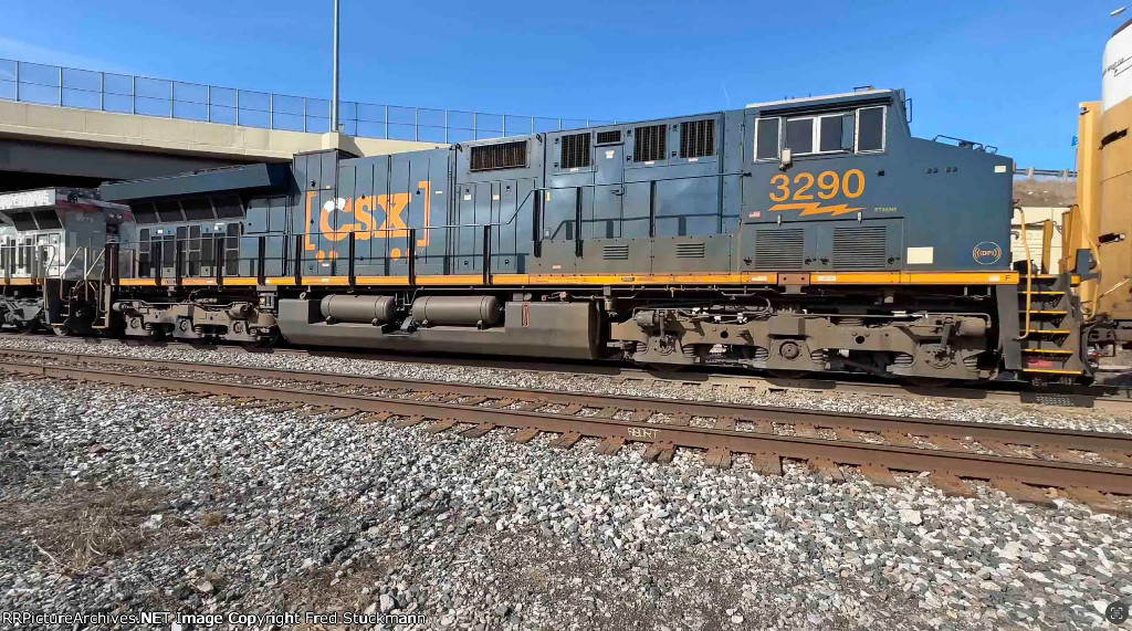 CSX 3290